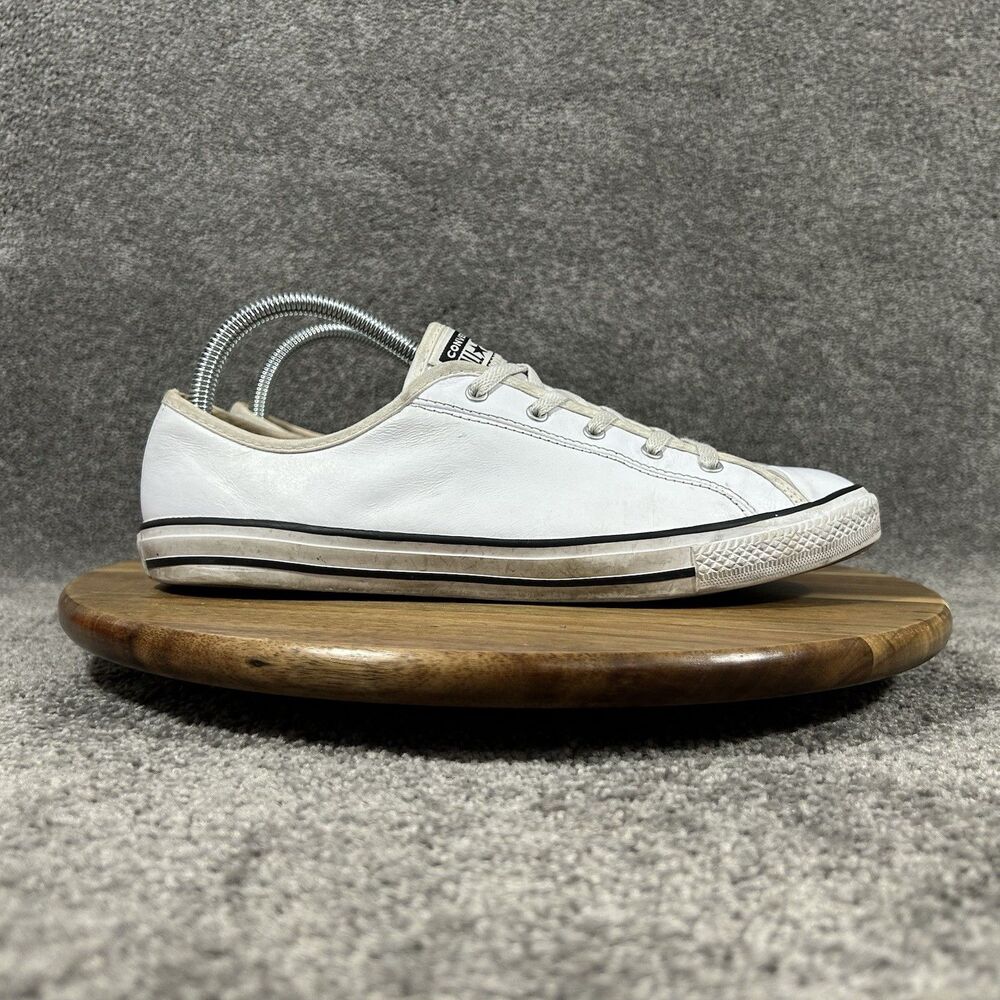 Converse Chuck Taylor All Star Dainty Low Women’s Sz 9 White Leather Shoes Used